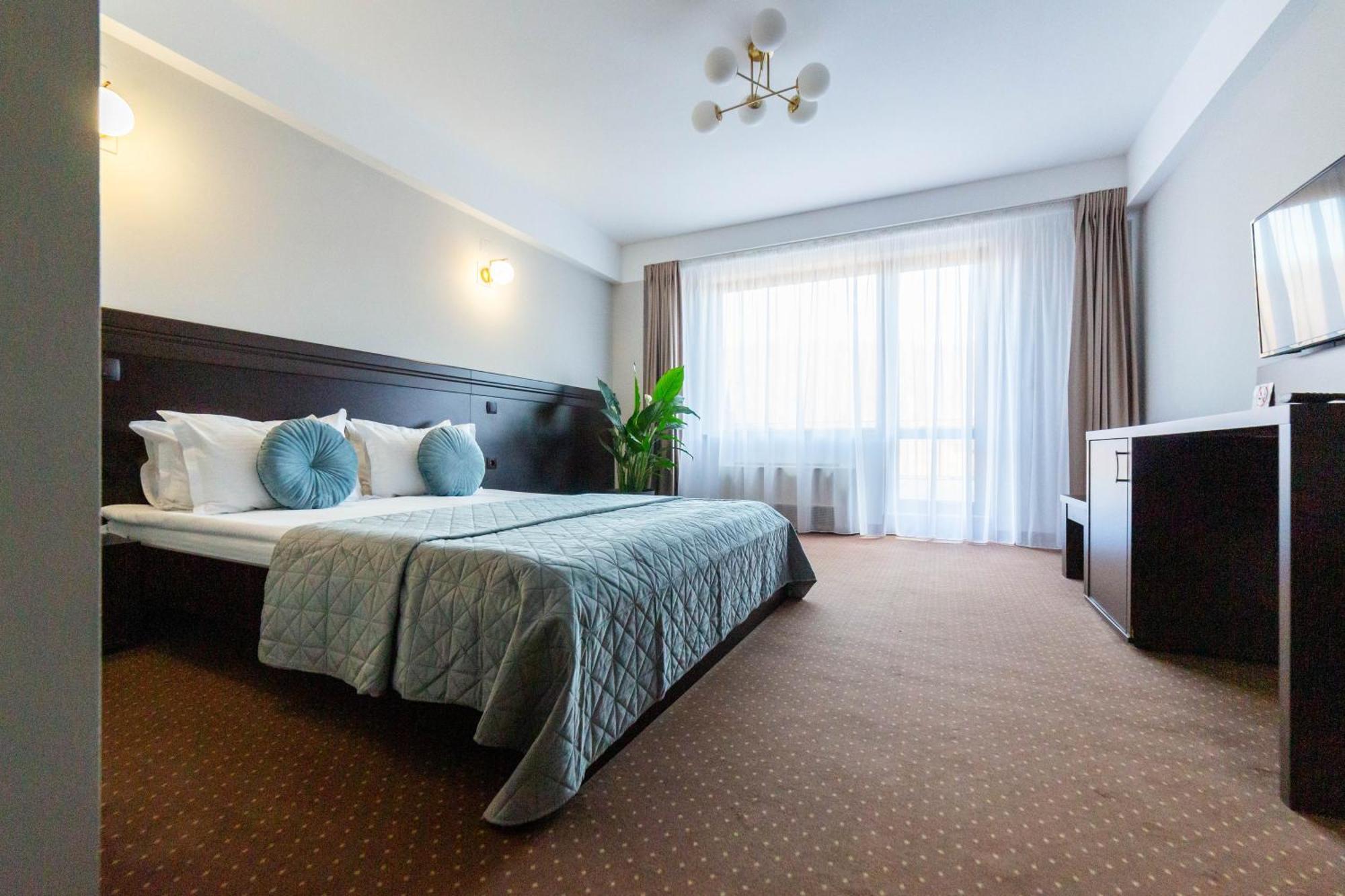 Hotel Restaurant Alesia Corunca Eksteriør billede